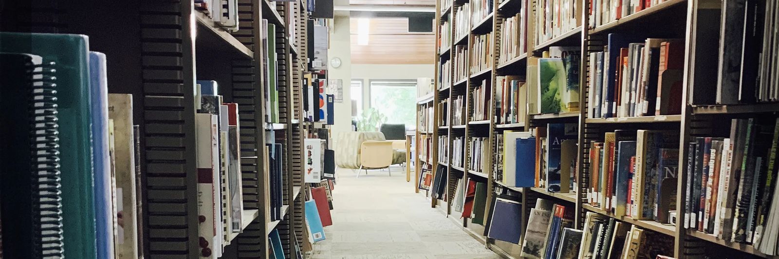 Woodenlegs Library | Chief Dull Knife College | Lame Deer, Montana